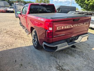 2022 Chevrolet Silverado 1500 LT - Exterior Rear Left Corner Image